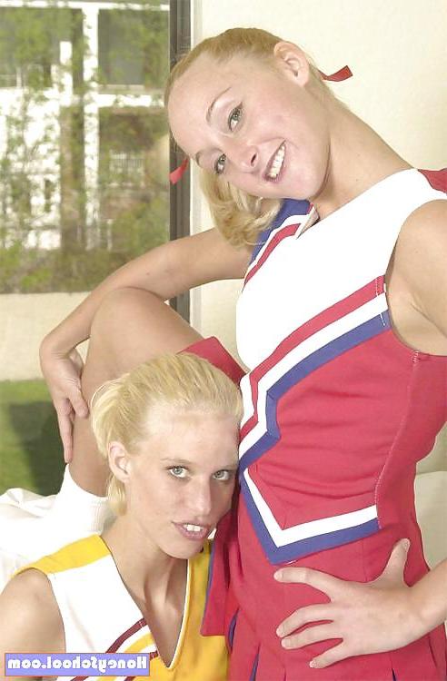25P Naughty Cheerleaders vol.2