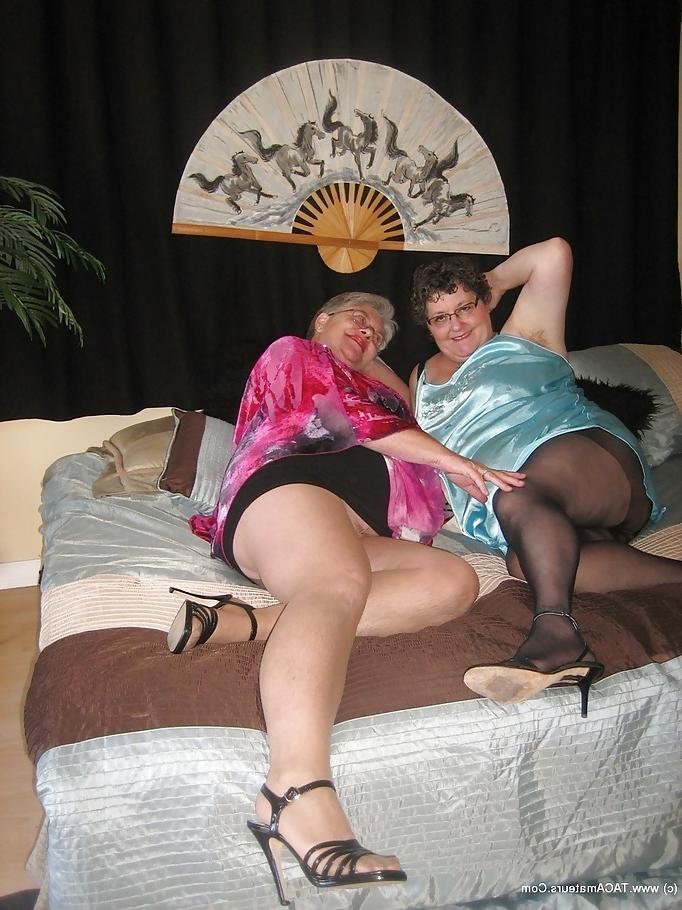 20P Love bbw granny