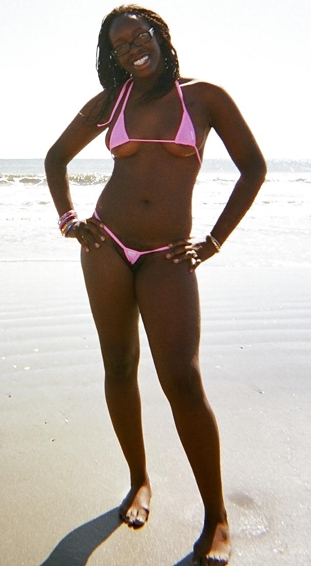 25P Wonderfulbikinis sexy black lady nude in public