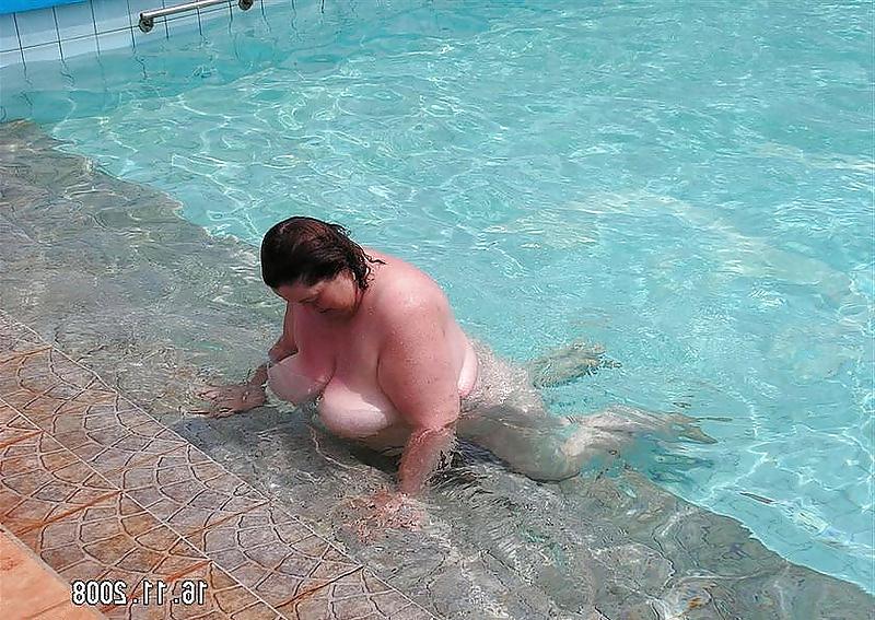 25P BBW-Nudist