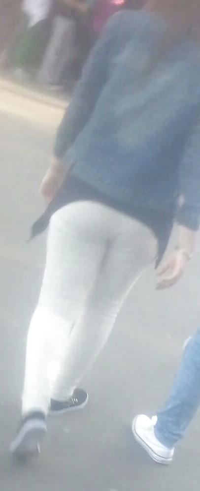 24P Spy parck feet and ass romanian