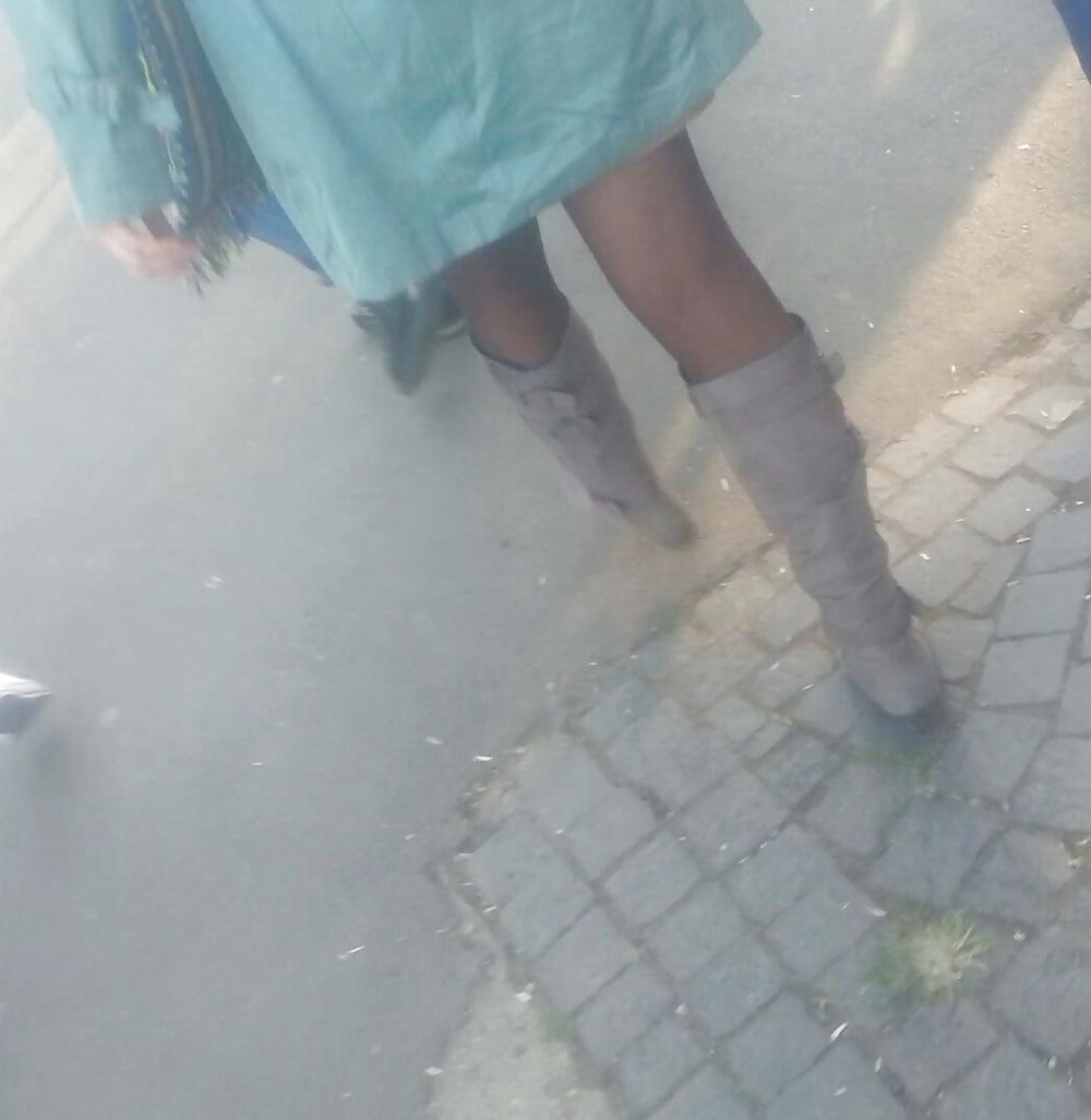 24P Spy parck feet and ass romanian