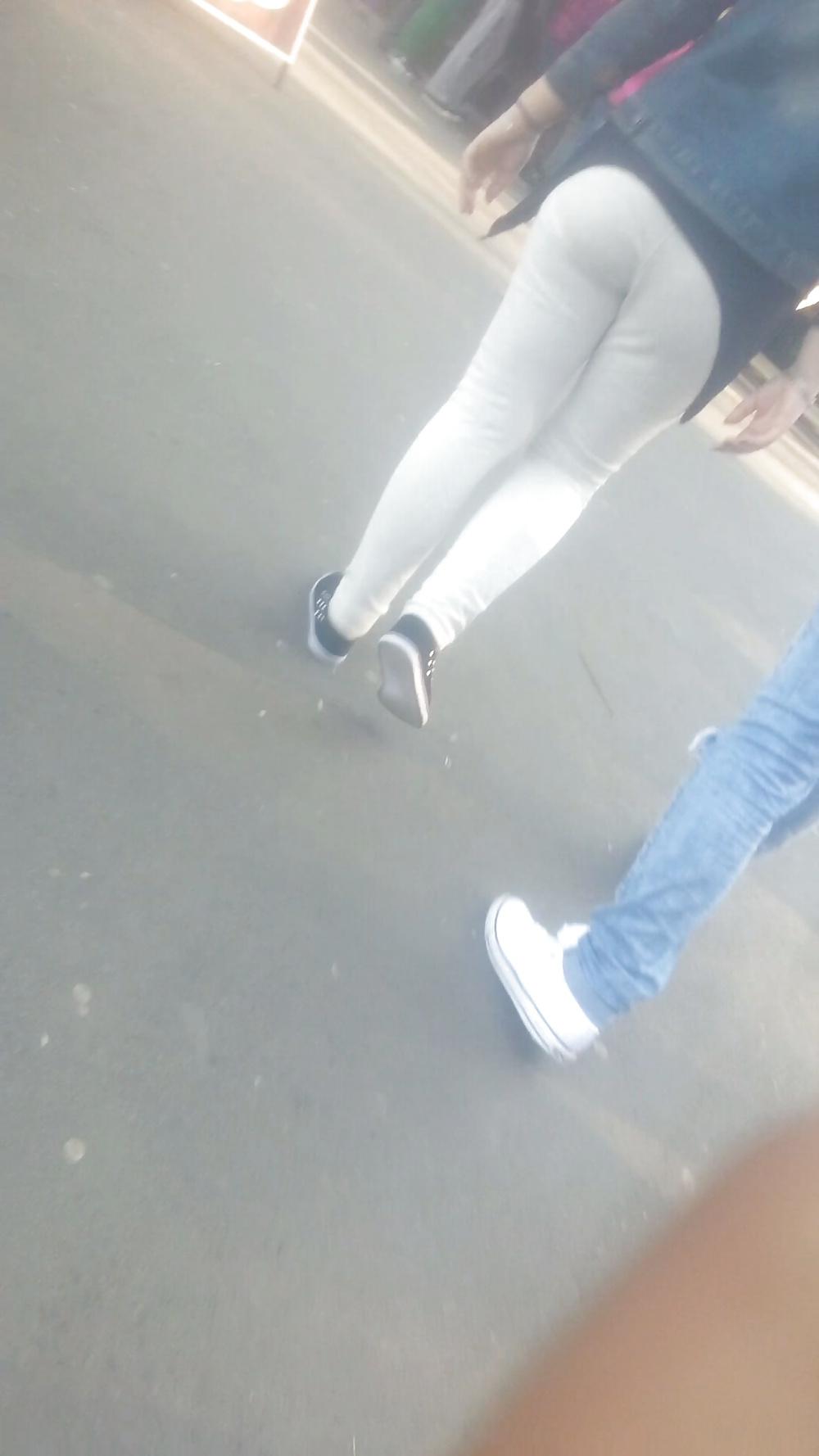 24P Spy parck feet and ass romanian