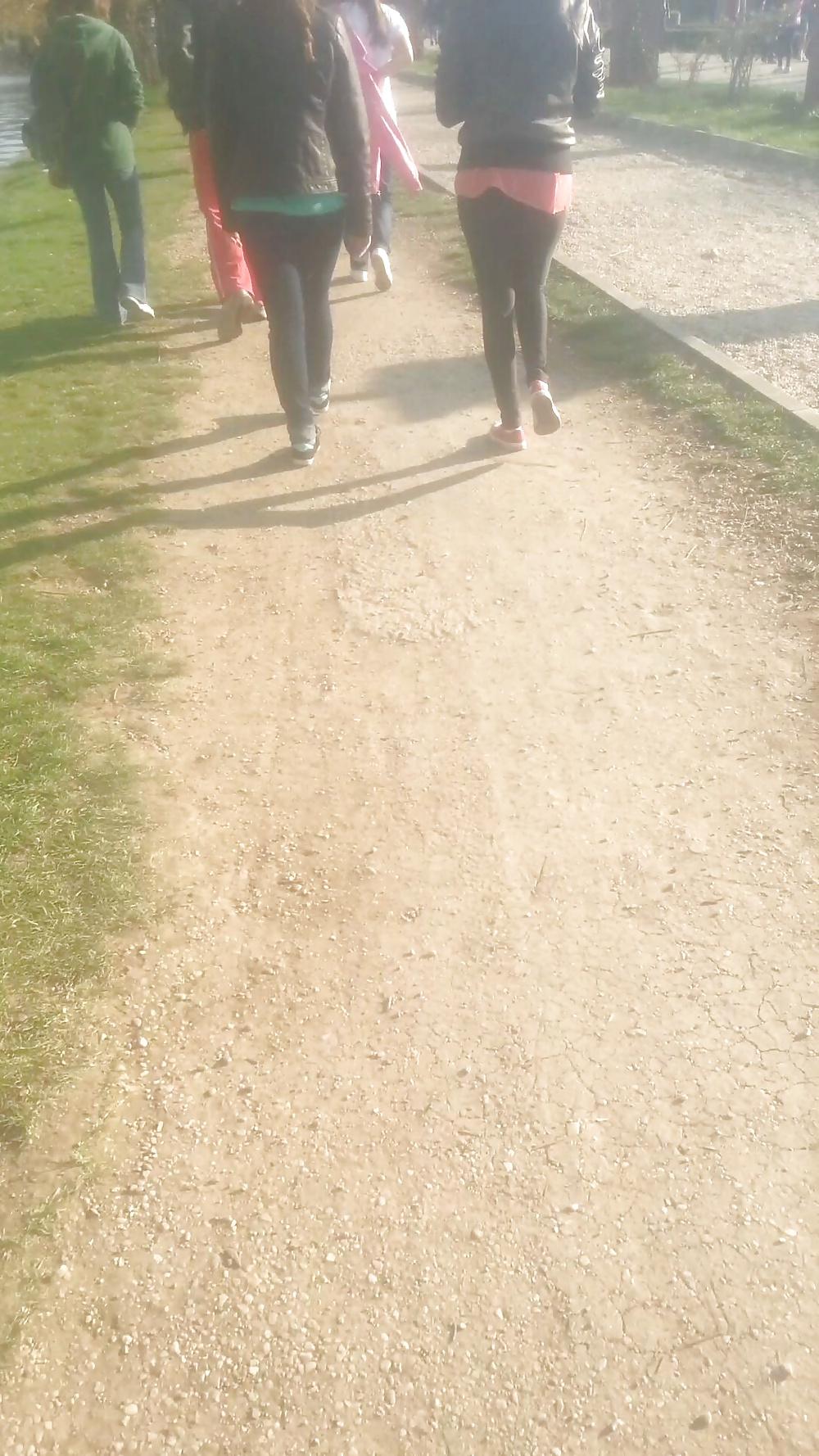 24P Spy parck feet and ass romanian