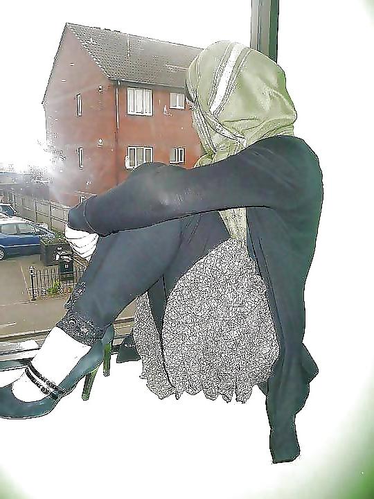 25P Hot Middle-Eastern girls - Hijab Fetish