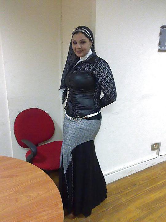 25P Hot Middle-Eastern girls - Hijab Fetish