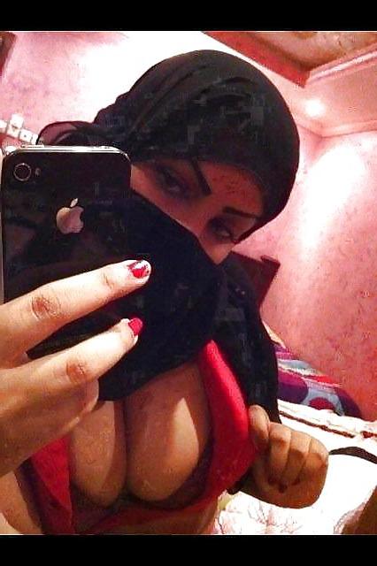 21P Arab-Turkish HOT ASS