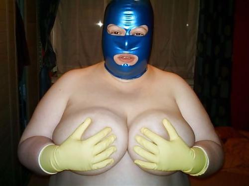 25P Bbw in latex,pvc,shiny ....1
