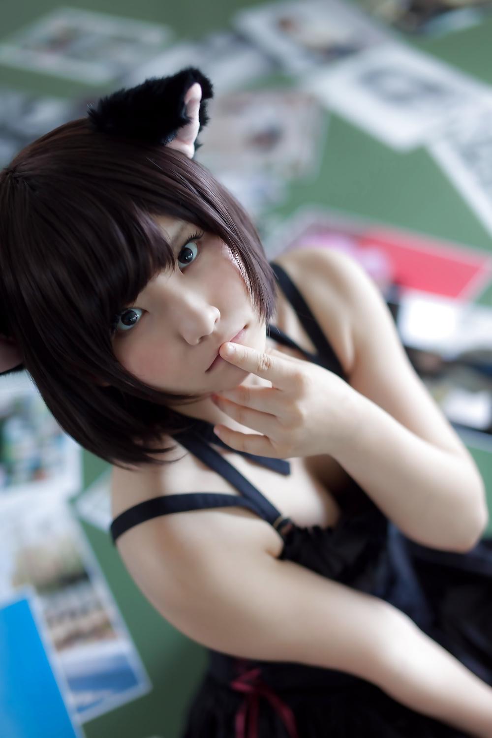 25P Asian Cosplay in black