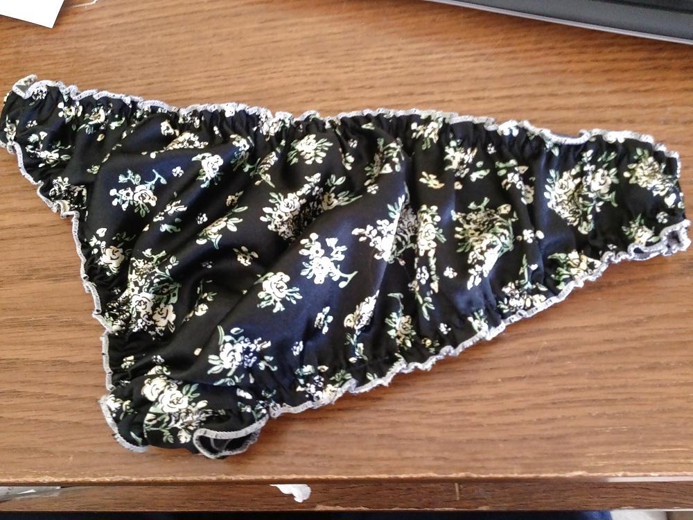 4P Quelques sous vet de ma cousine - underwear's cousin