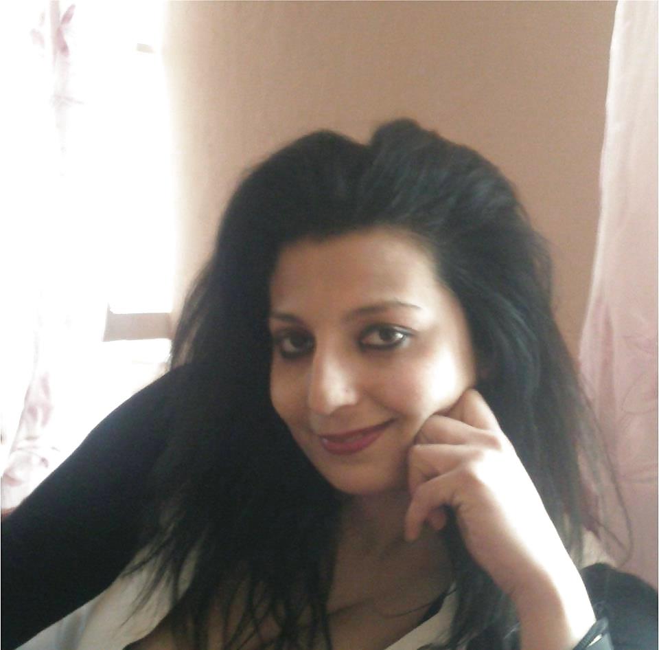 9P Turkish girls! Which one is the sexiest and why?
