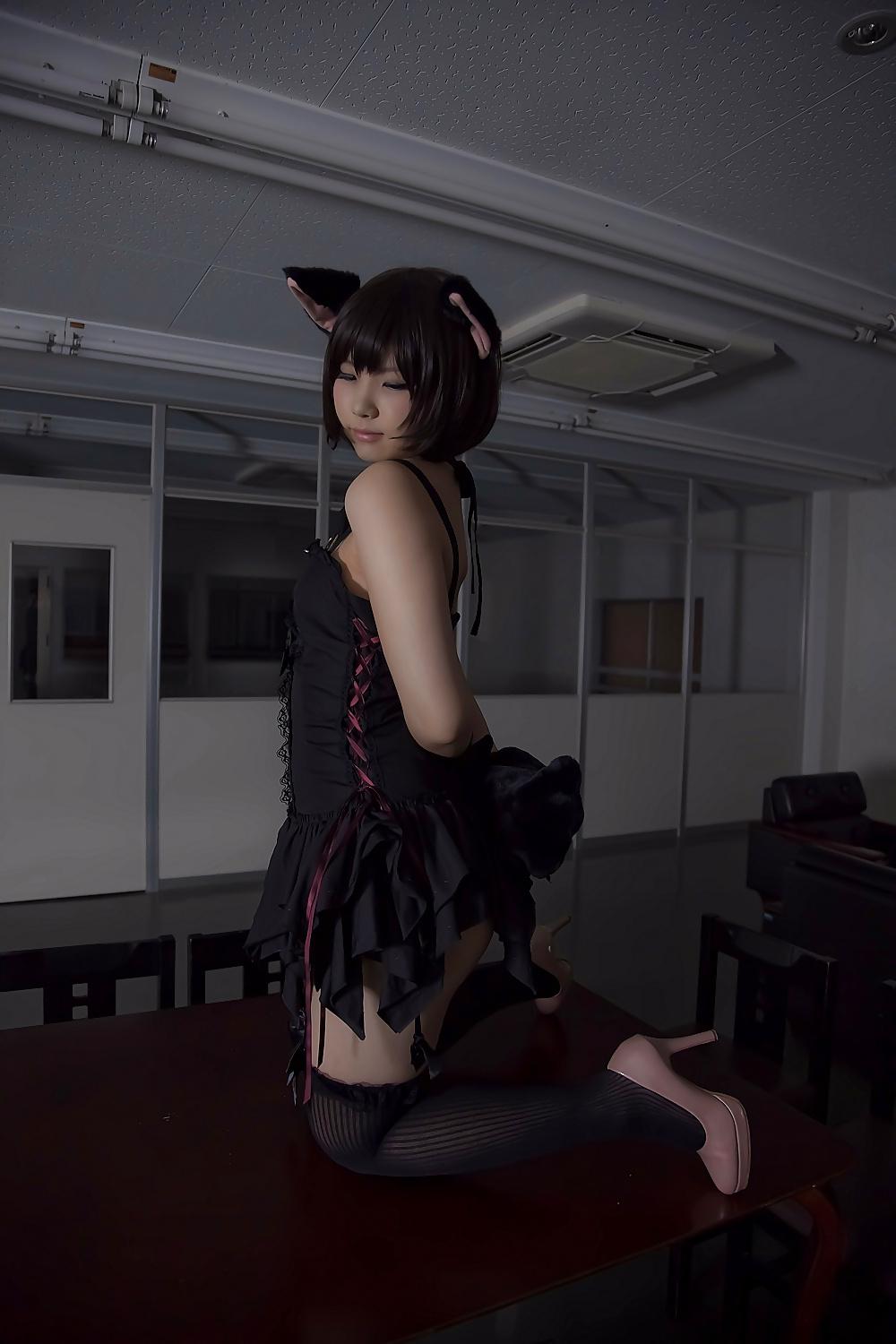 24P Asian Cosplay in black 1