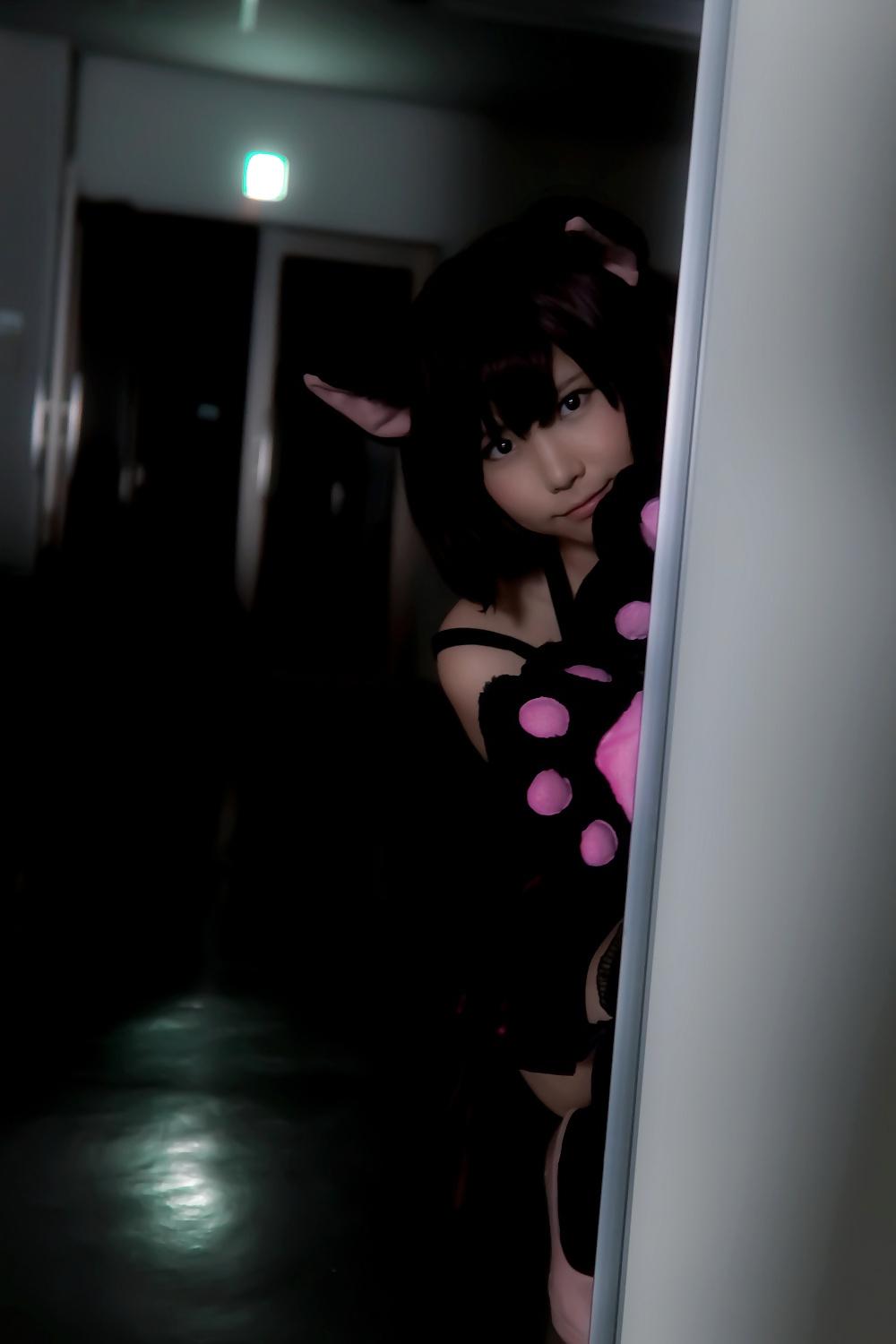 24P Asian Cosplay in black 1