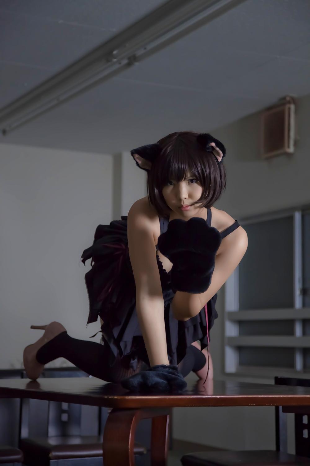24P Asian Cosplay in black 1