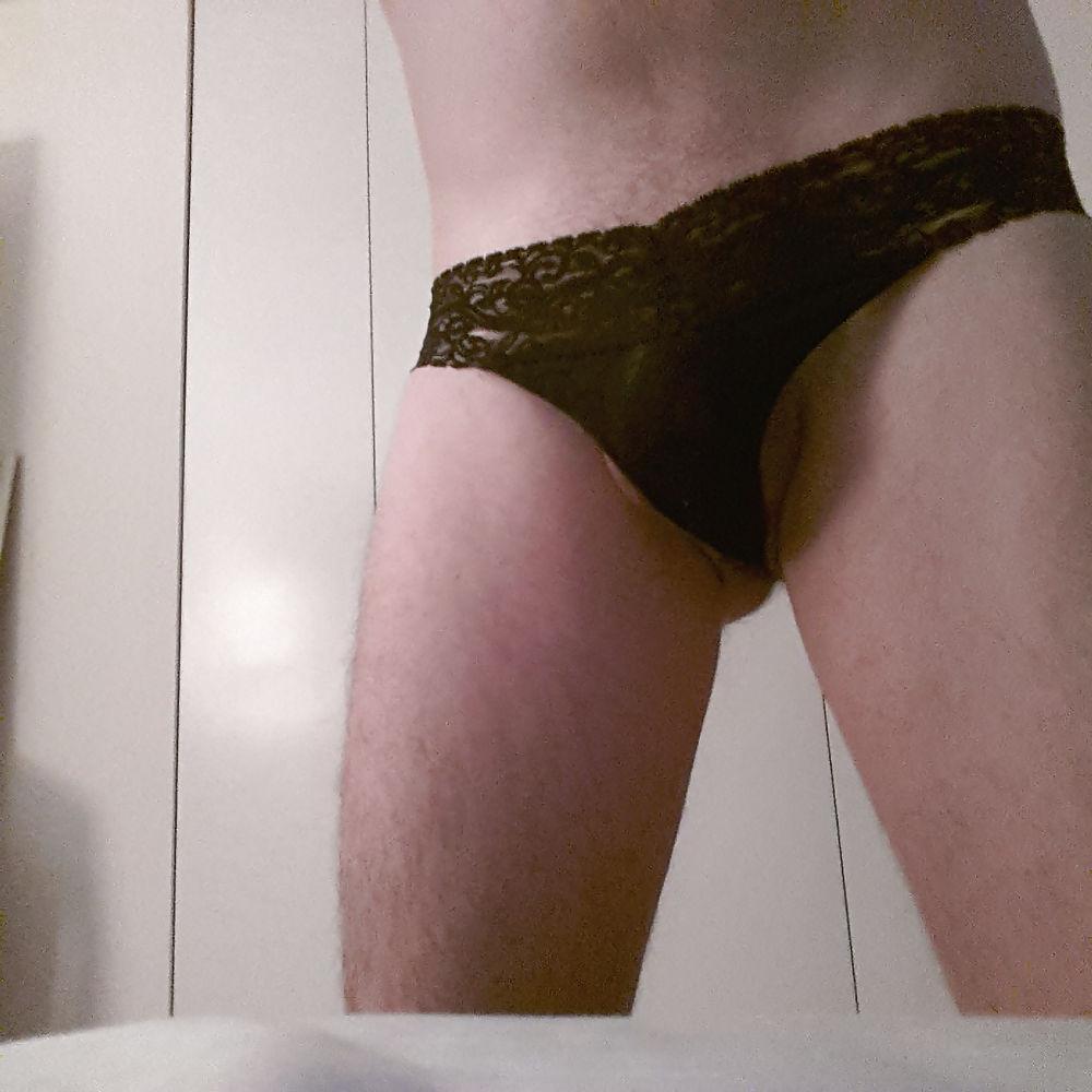 15P Black Lace Thong