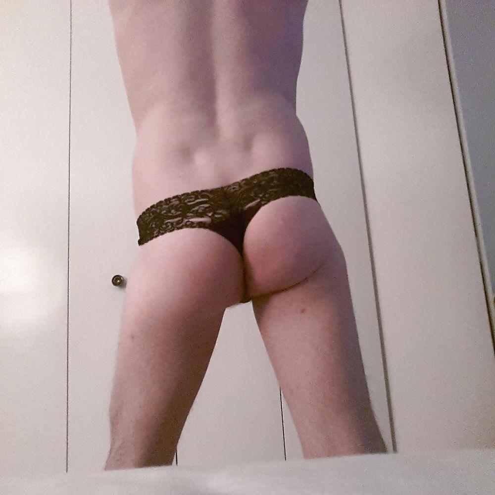 15P Black Lace Thong