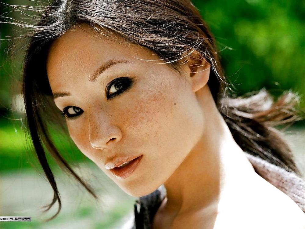 12P Asiatische Babes