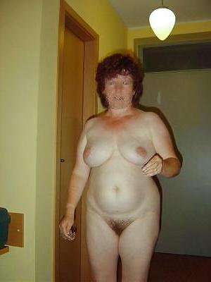 19P Grandma naked.