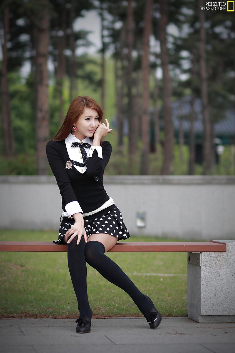 25P Asian short skirts and stockings