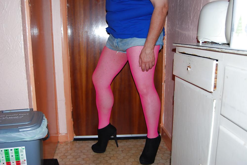 10P Cd maid in the kitchen 2