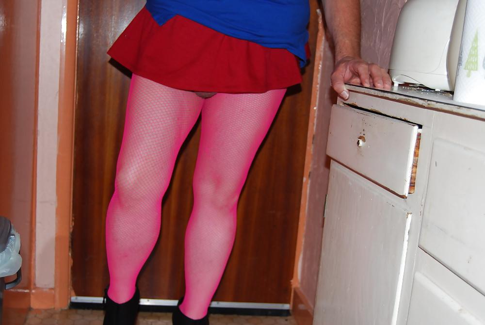10P Cd maid in the kitchen 2