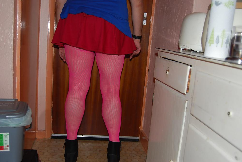 10P Cd maid in the kitchen 2