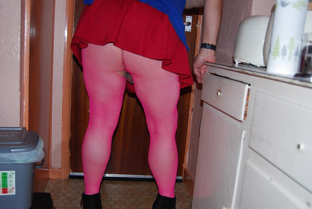 10P Cd maid in the kitchen 2