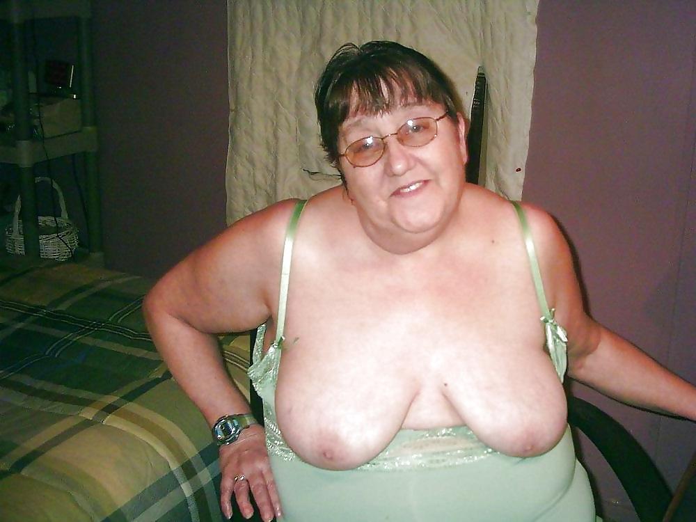 25P Grannies BBW Matures #73
