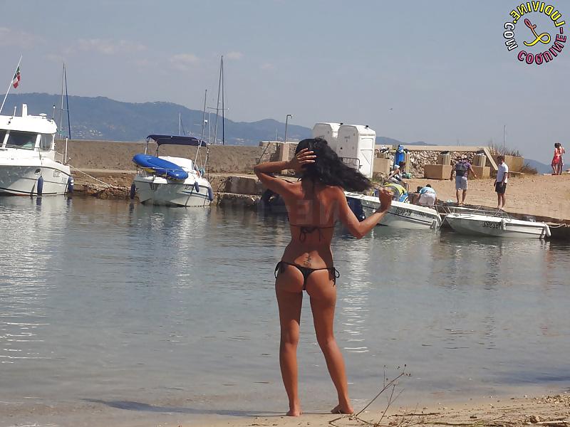 12P Exhibition en public sur l ile de Saint-Honorat