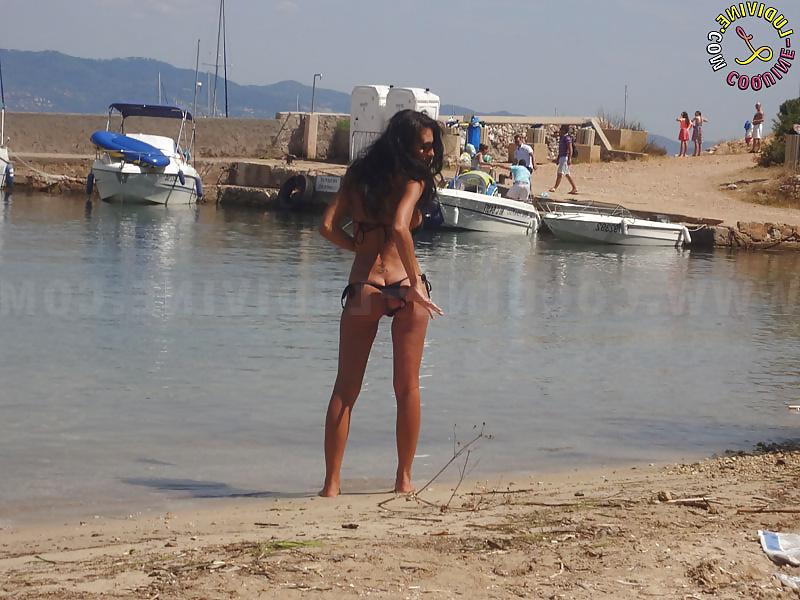 12P Exhibition en public sur l ile de Saint-Honorat