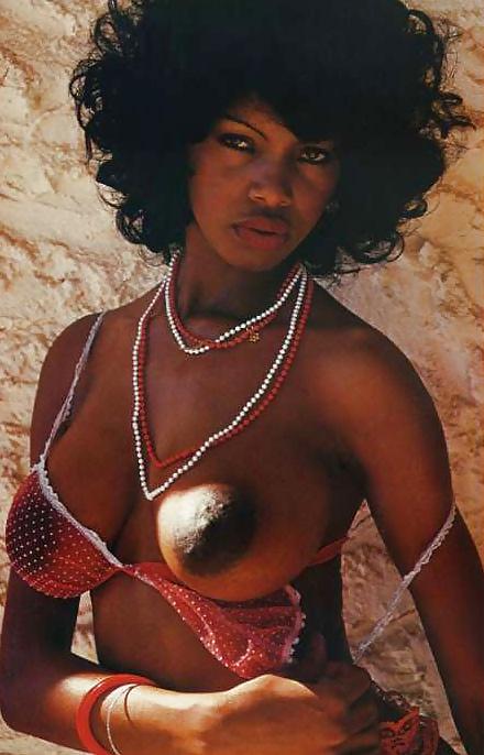 10P CLASSIC BLACK MILFS AND MATURES VOL.9