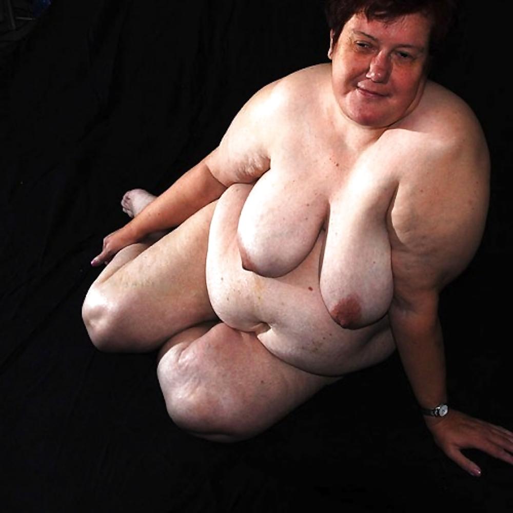 25P Grannies BBW Matures #59