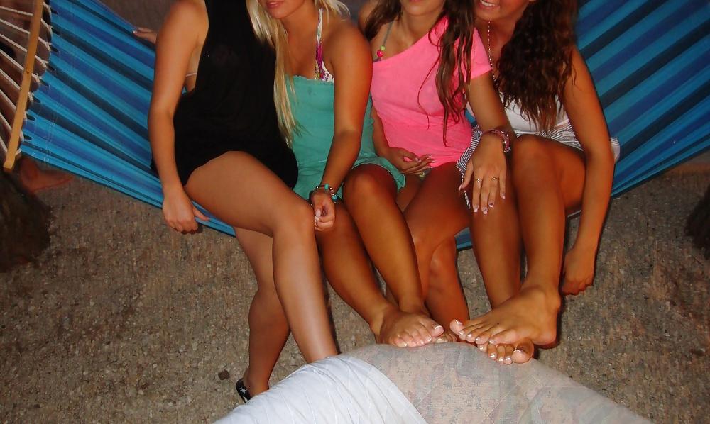 25P Feet from facebook