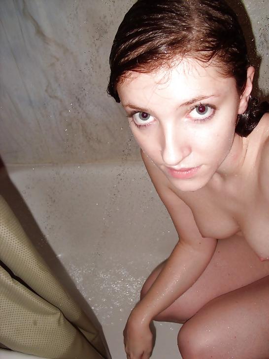 10P Kennt jemand dieses Mädchen oder hat mehr Bilder davon?