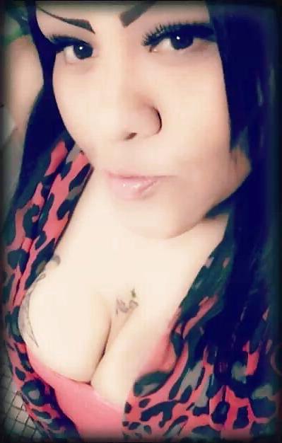 25P Thick bbw latina cleavage
