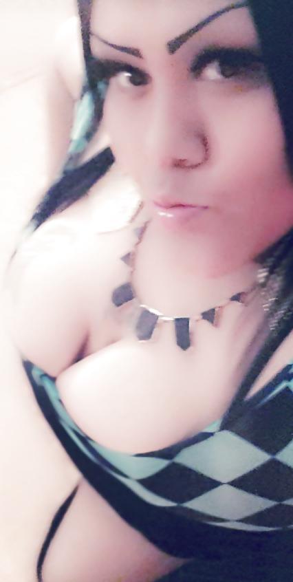 25P Thick bbw latina cleavage