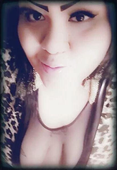 25P Thick bbw latina cleavage