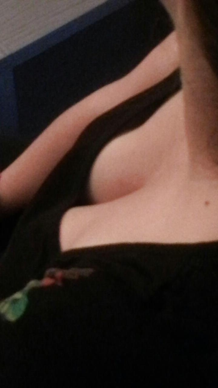 13P French lover friend sexy cleavage