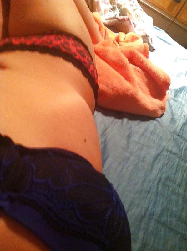 9P Teen in awesome underwear