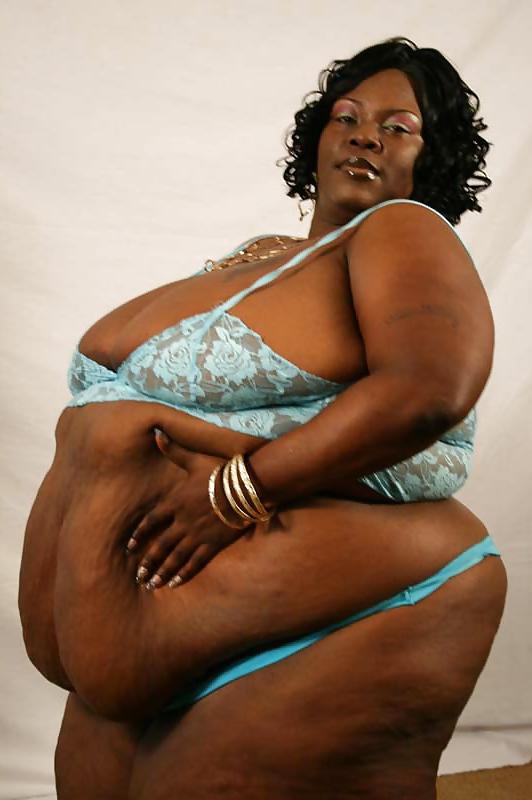 25P Gorgeous BBW & SSBBW Bellies :) 