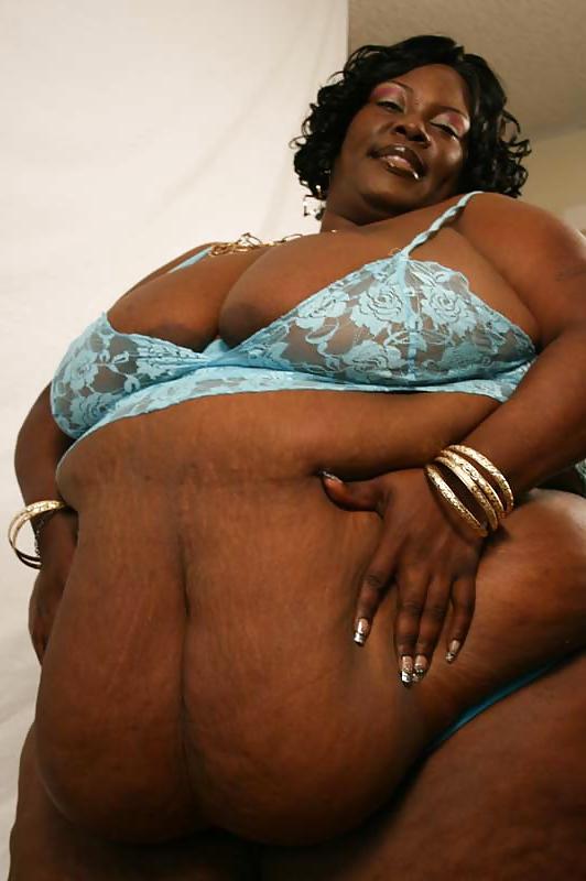 25P Gorgeous BBW & SSBBW Bellies :) 