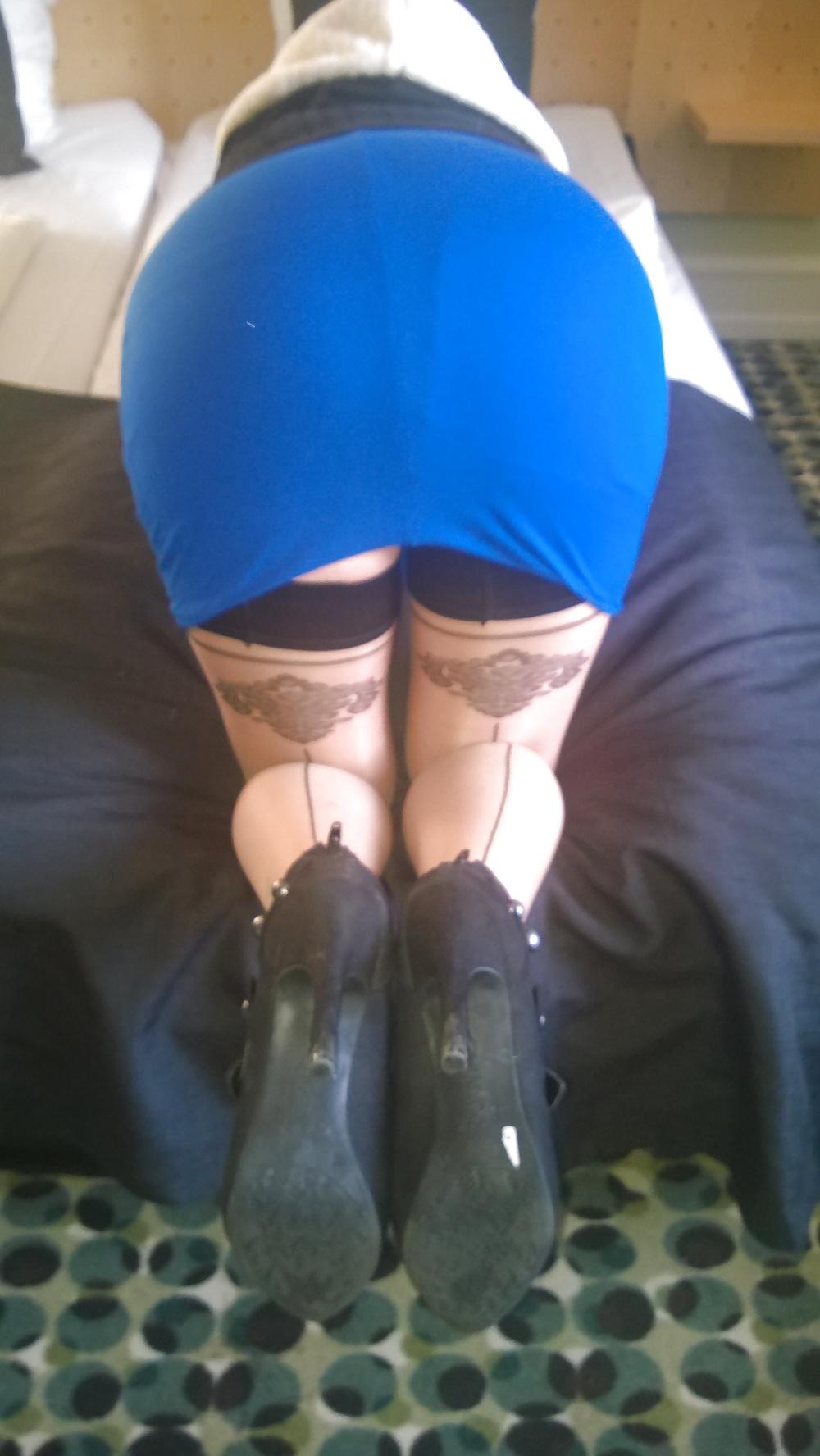 25P Sexy stockings at hotel and in public