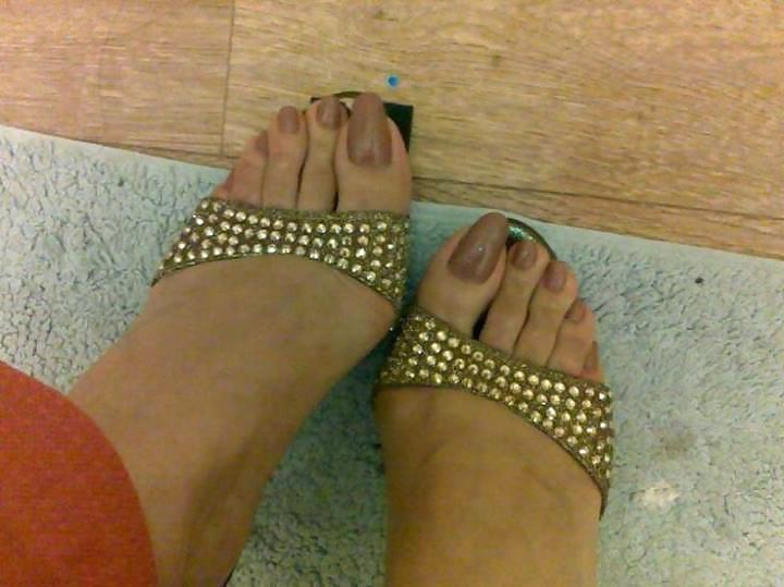25P Iran foot fetish