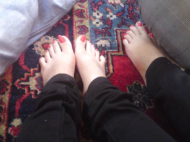 25P Iran foot fetish