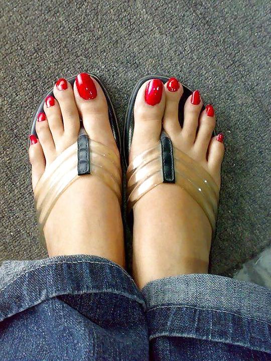 25P Iran foot fetish