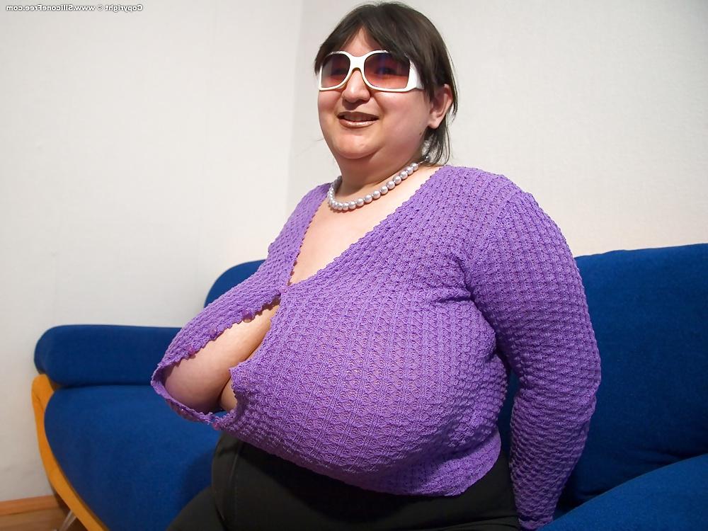 25P Yeva - Huge Tit BBW part-1