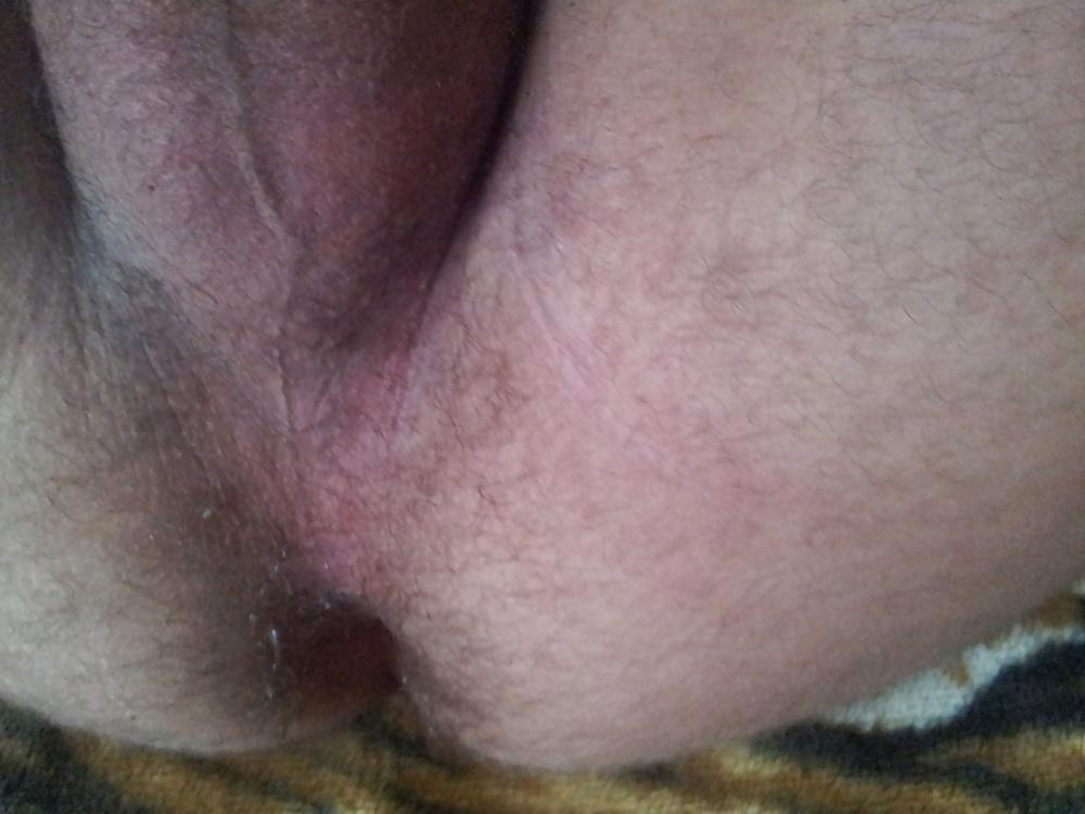 4P Pathetic boy is looking for a dominant lady to belong to :(
