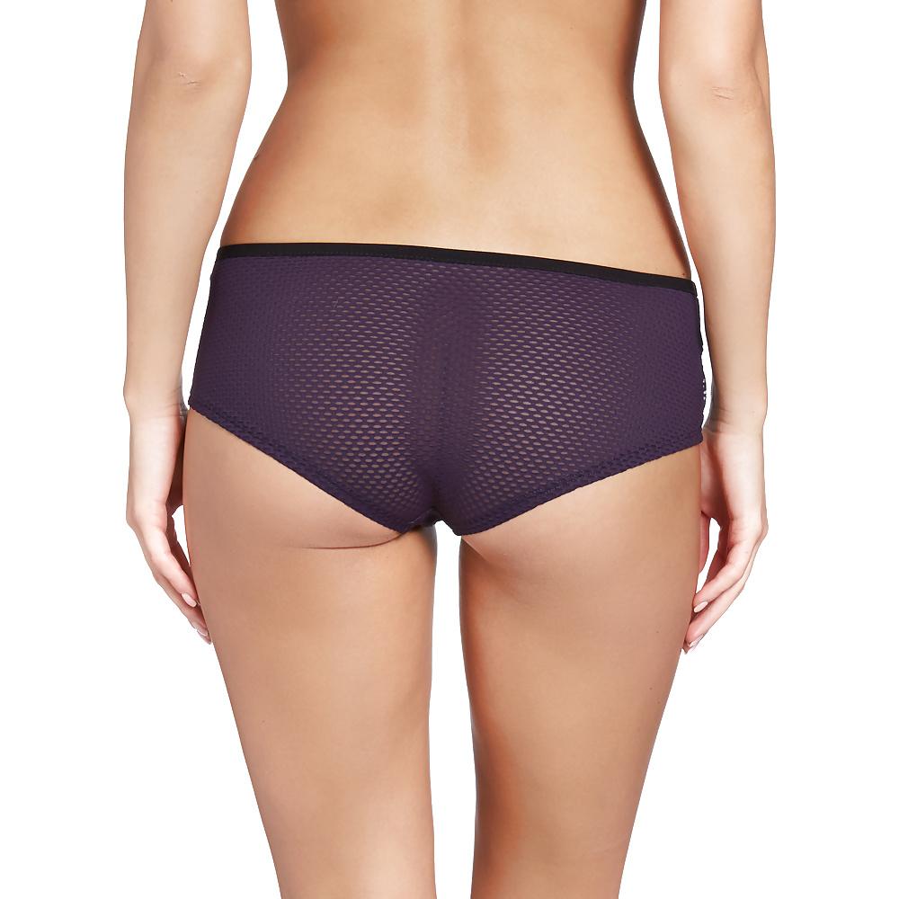 25P Women in Panties and or Bras