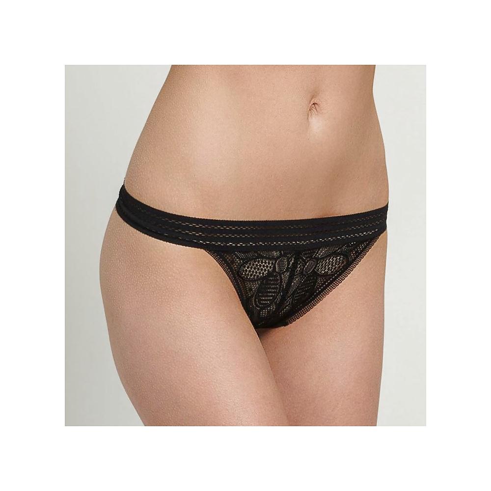 25P Women in Panties and or Bras
