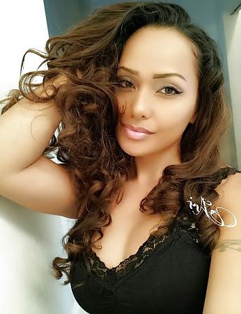 24P Gorgeous fit latina